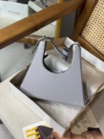 کیف طرح هرم