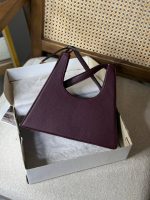 کیف طرح هرم